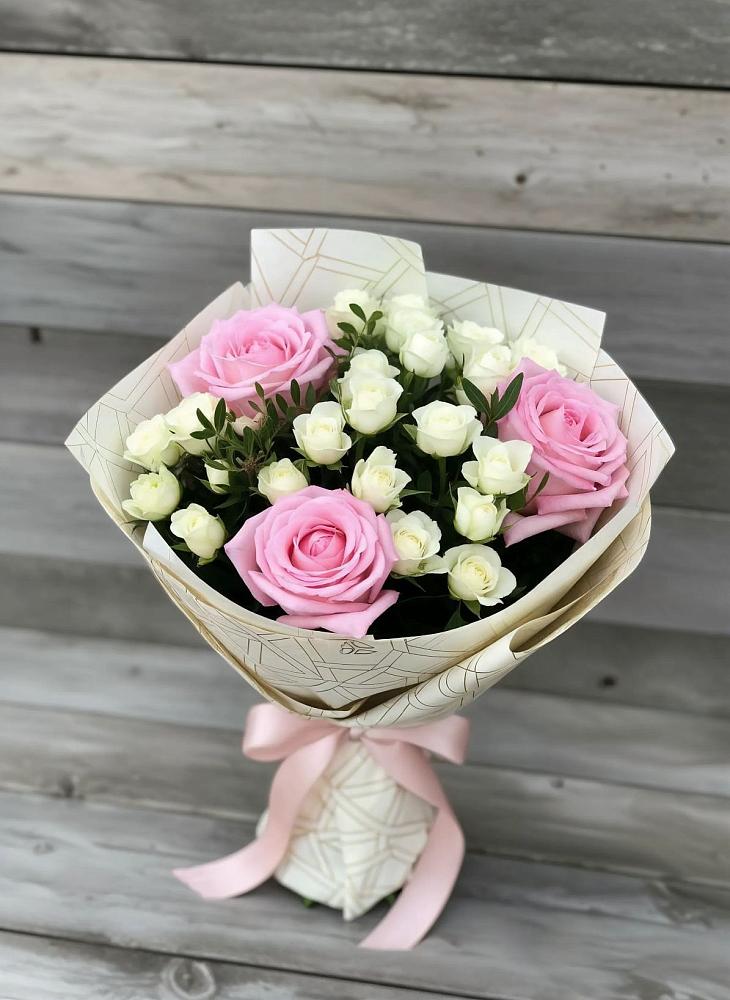 Букет цветов из: Розы в Обильном