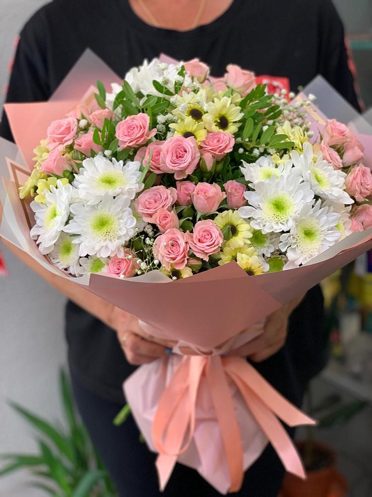 Букет цветов из: Розы и Хризантемы в Обильном