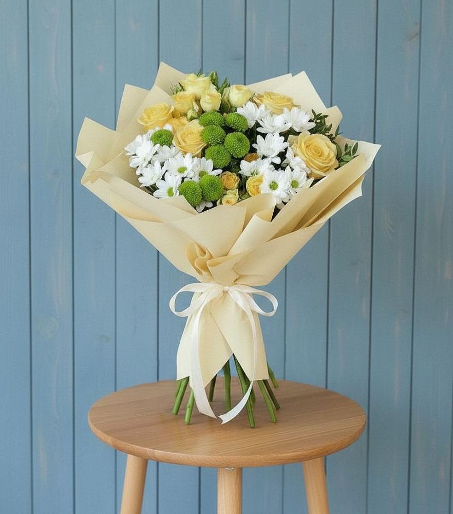 Букет цветов из: Хризантемы и Розы в Обильном