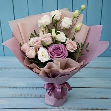 Букет цветов из:  Розы и Лизиантусы #REPLACE_PRED# Обильном