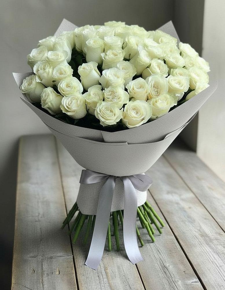 Букет 35 Белых роз в Обильном