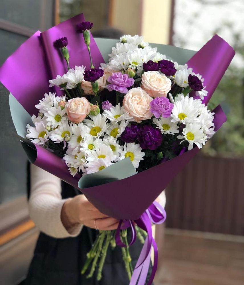 Букет цветов из: Хризантемы, Гвоздики и Розы в Обильном