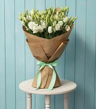 Букет цветов из:  Лизиантусы #REPLACE_PRED# Обильном