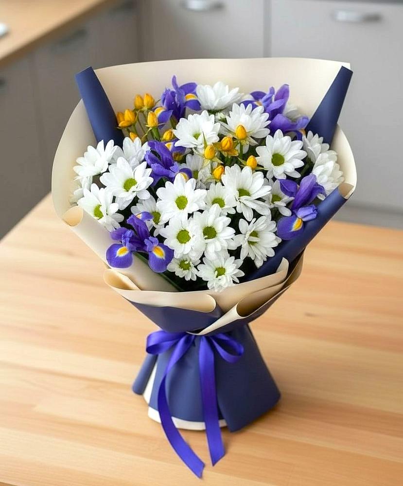 Букет цветов из: Розы, Ирисы и Хризантемы в Обильном