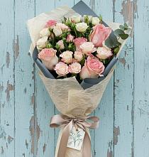 Букет цветов из:  Розы #REPLACE_PRED# Обильном