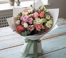 Букет цветов из:  Розы, Лизиантусы и Гвоздики в Обильном